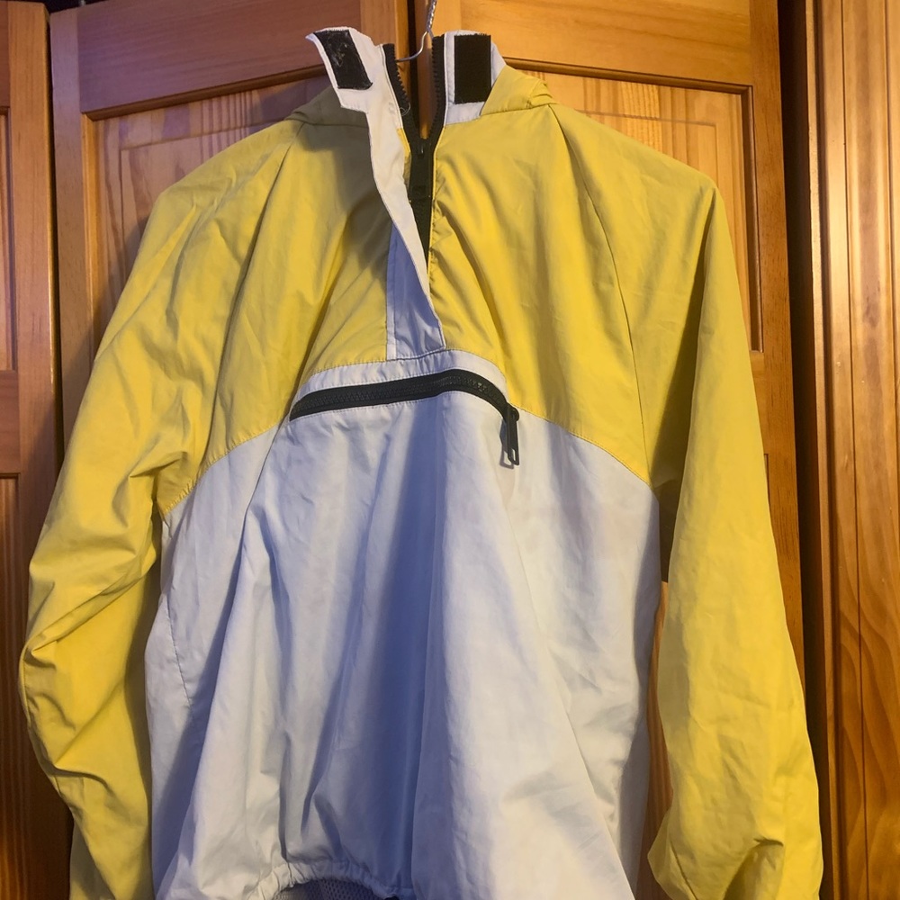 Hollister wind breaker